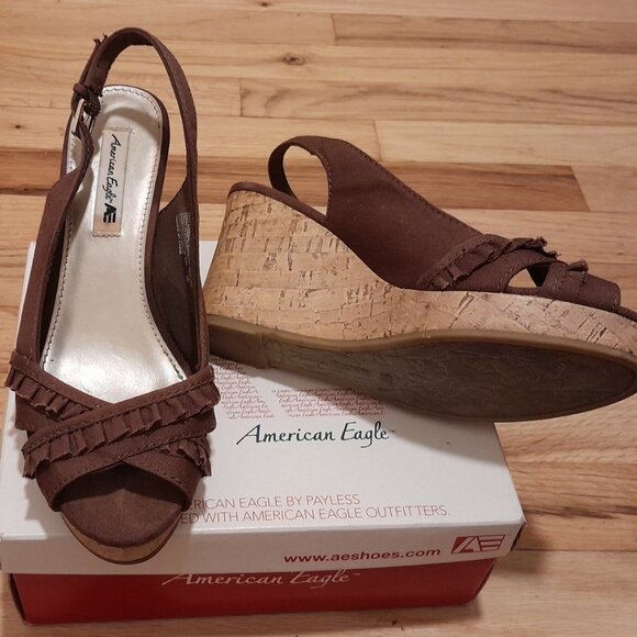 American Eagle Brown Wedge Sandals - Picture 4 of 7